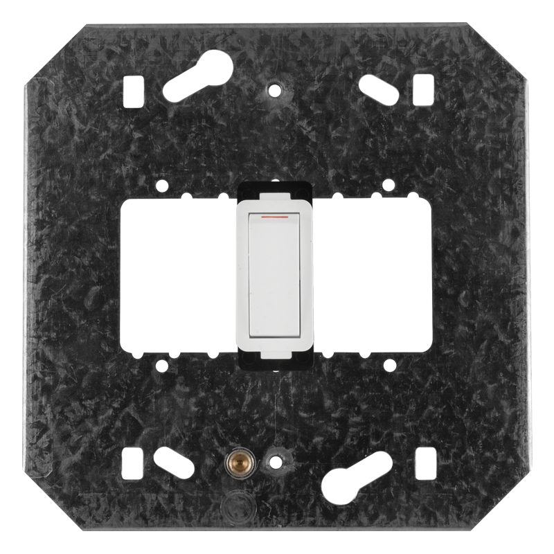 Crabtree Classic 1 Lever 1 Way Switch on 4x4 Yoke