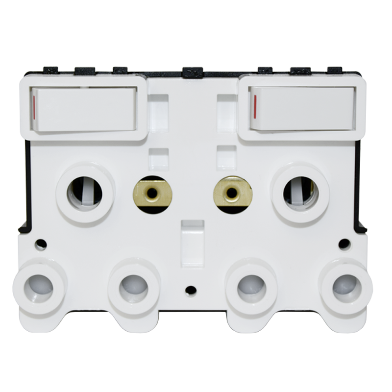 Crabtree Classic Double Switched Monoblock Socket for Extension Reels