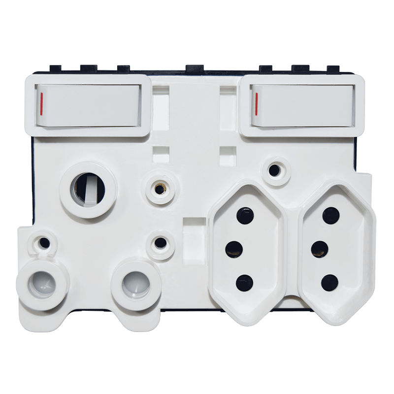 Crabtree Classic Combo Switched Monoblock Socket (Extension Reels)
