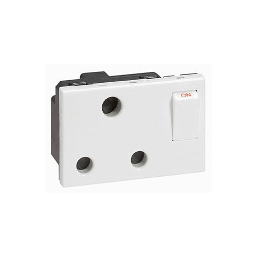 Legrand Arteor Single Switched Socket Module - White