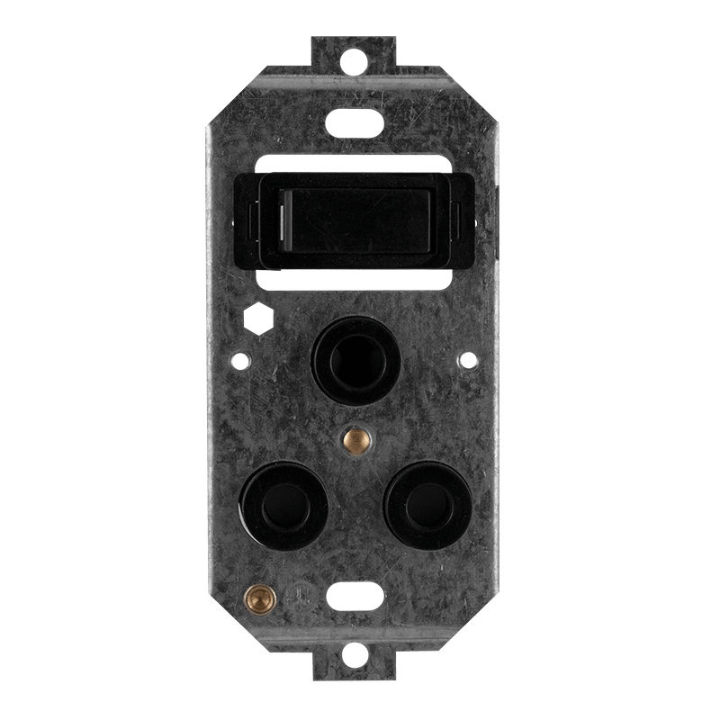 Crabtree Classic Single STD Switched Socket on 2×4 Yoke - Black