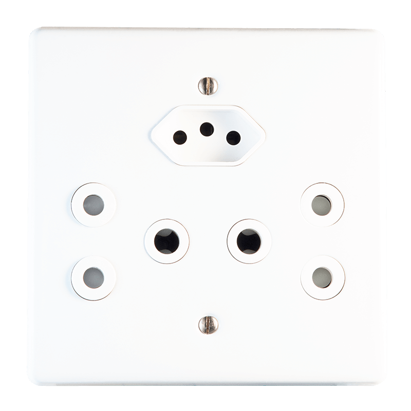 Classic Cyclops Combo Socket 16A with Coverplate
