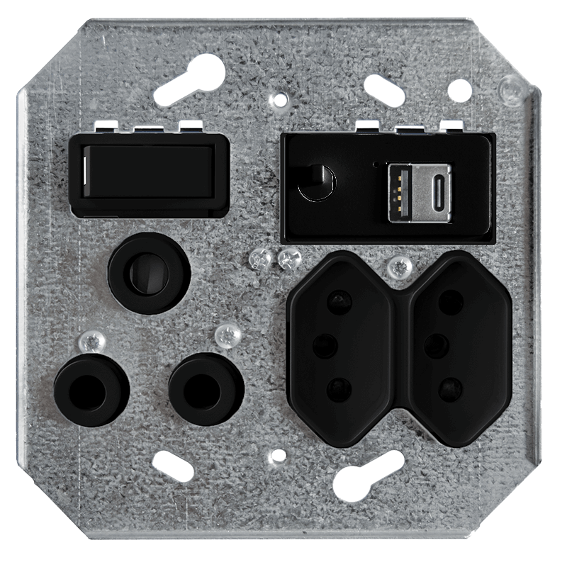 Crabtree Classic USB "A+C" 16A Combo Socket + Yoke 5v (3.1A)