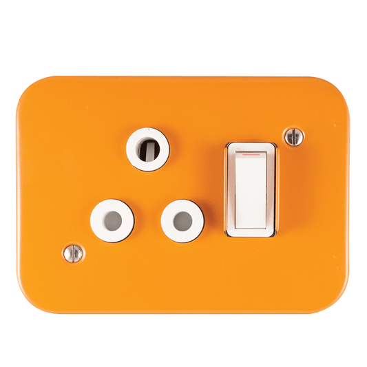 Crabtree Classic Industrial Switched Socket 164-1 in Surface Box