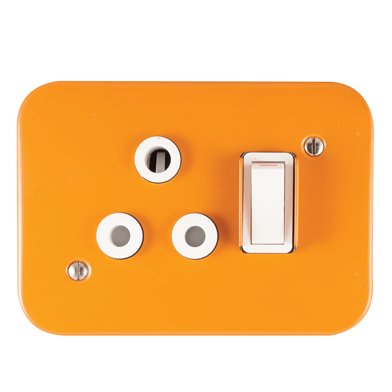 Crabtree Classic Industrial Single STD Switched Socket 164-1 on 119x83 Surface Box