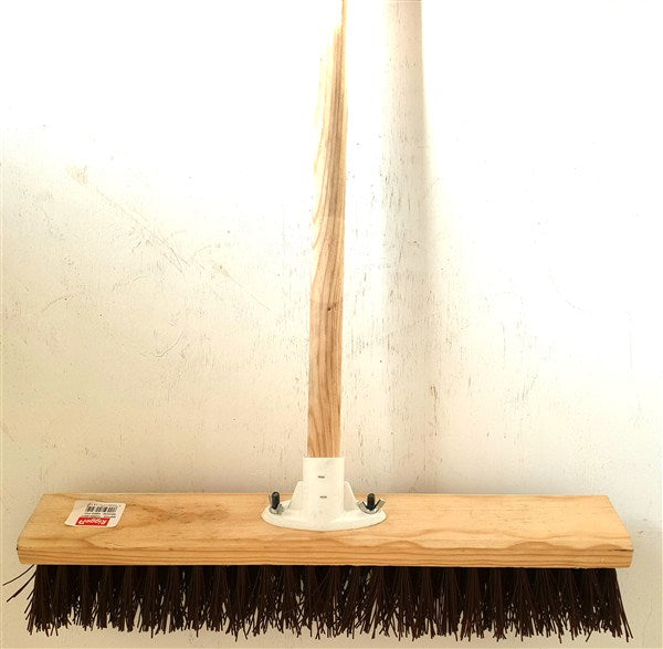 Broom P/Form Stiff Pvc  450Mm C/W Hndl F3350