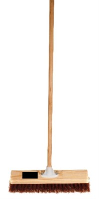 Broom Gutter 380Mm Pvc Brkt C/W W/Hndl F3263