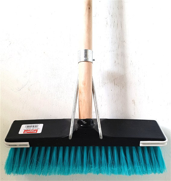 Broom House Multi Col W/Buffers Delux Hdb110