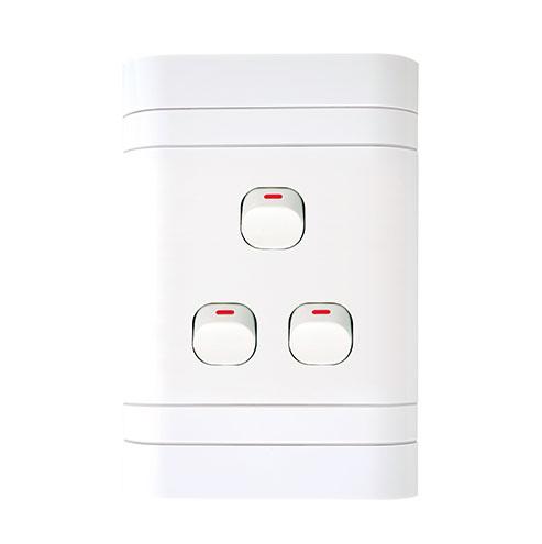 Lesco Cover Strip 3 Lever, 2 Way Switch