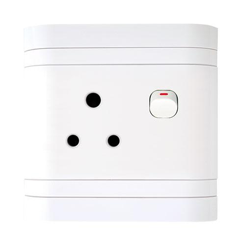 Lesco Cover Strip Monobloc Single Switched Socket