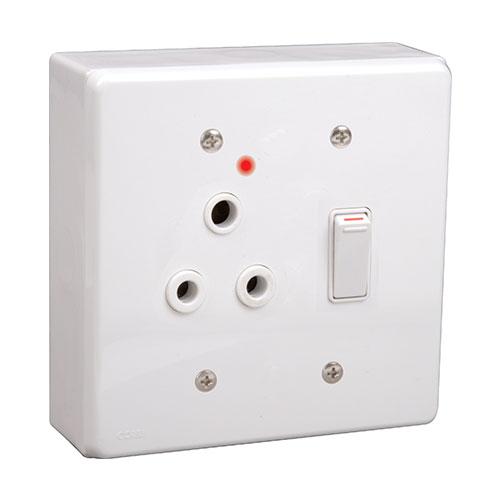 Lesco Lss - Surface Single Switched Socket 16A - Square
