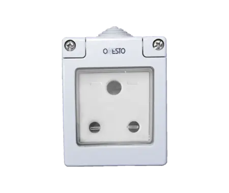 Unswitched Socket