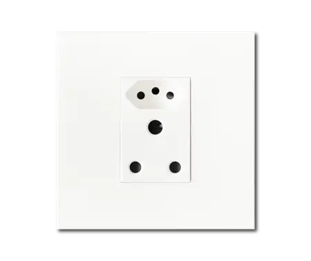 4 x 4 Unswitched Sockets