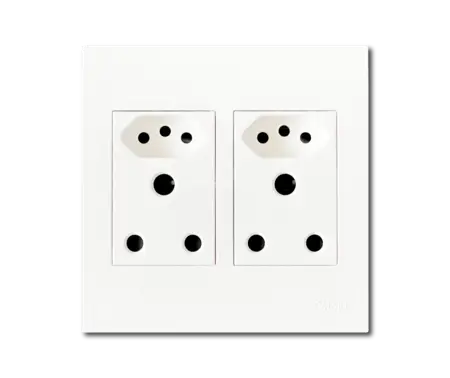 4 x 4 Unswitched Sockets