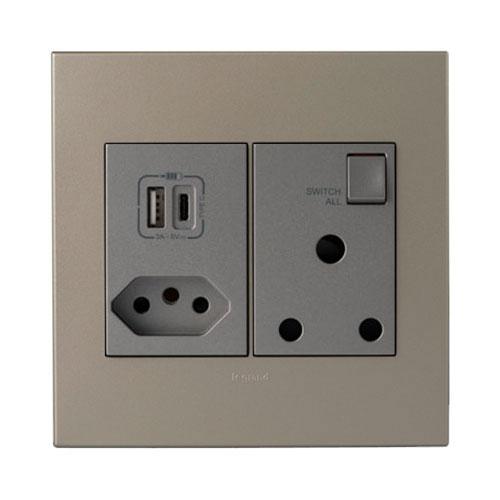 Legrand Arteor Usb Type-A & Type-C Combo Socket - Champagne