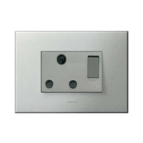 Legrand Arteor Single Switched Horizontal Socket - Soft Aluminium
