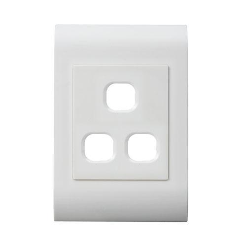 Lesco Pipelli 3 Lever Cover Plate - Rectangle