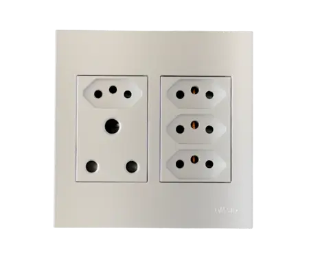 4 x 4 Unswitched Sockets