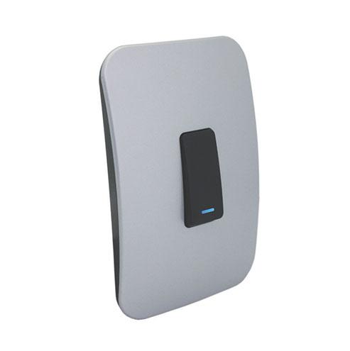 Veti 1 One Lever One-Way Light Switch With Locator - Black Module