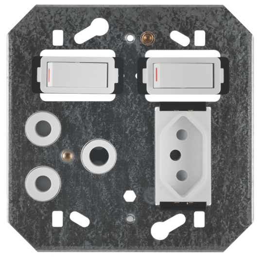 Crabtree Classic 16A Combo Switched Socket + Yoke, 4x4, White