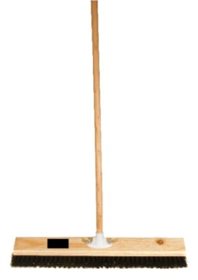 BROOM P/FORM SOFT BLACK 600MM HNDL RIGGER