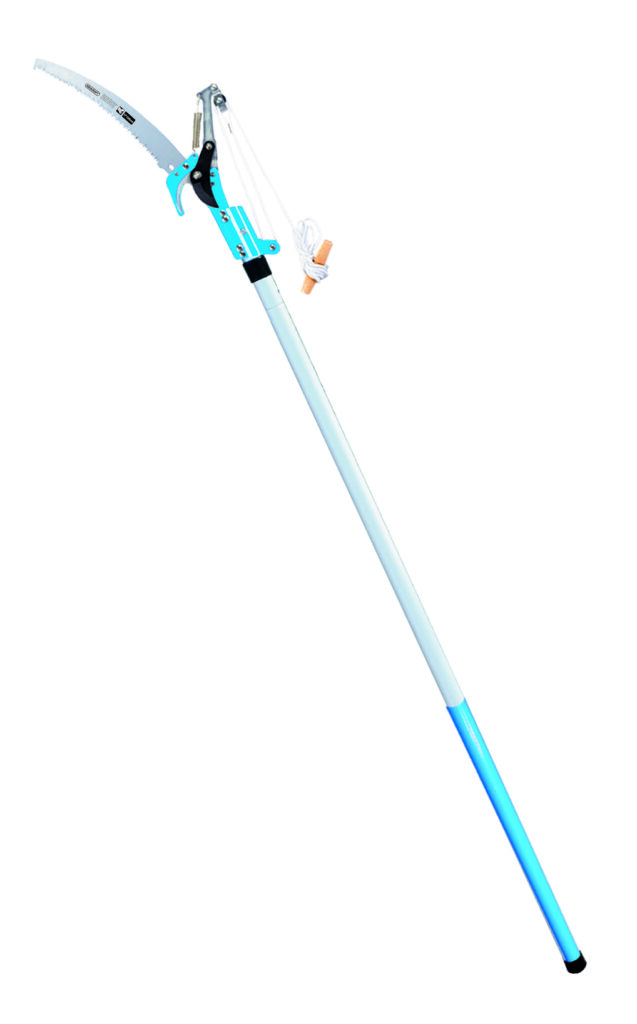 PRUNER  CAN BE HUNG ONTO THE BRANCHES FOR CONVIENT HANDLING - 