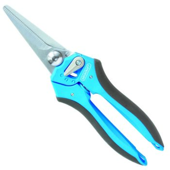 ERGONOMIC DESIGNED HANDLE WITH SOFT COMPONENTS